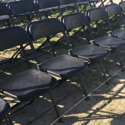 BLACK FOLDING CHAIR
